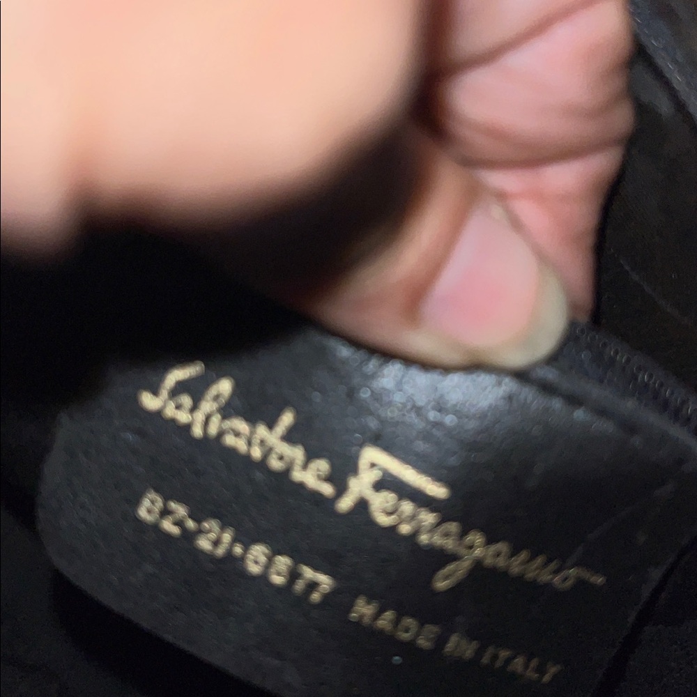 Customized Ferragamo bag - Picture 6 of 6